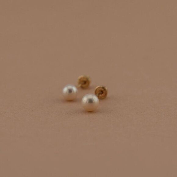 14k Solid Gold 5 mm Pearl Stud Earrings | Birthday Gift | Everyday Jewelry | - Picture 3 of 7